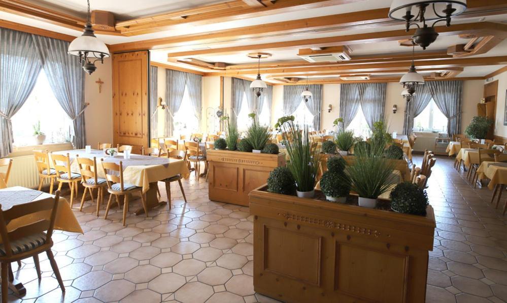 Landhaus Rhoenblick キュンツェル エクステリア 写真